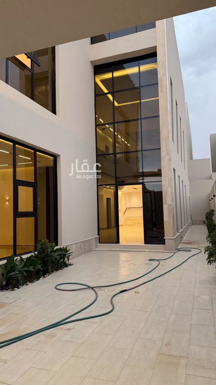 Villa for Sale in Riyadh Al Mahdiyah صورة 4