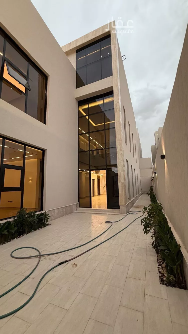 Villa for Sale in Riyadh Al Mahdiyah صورة 3