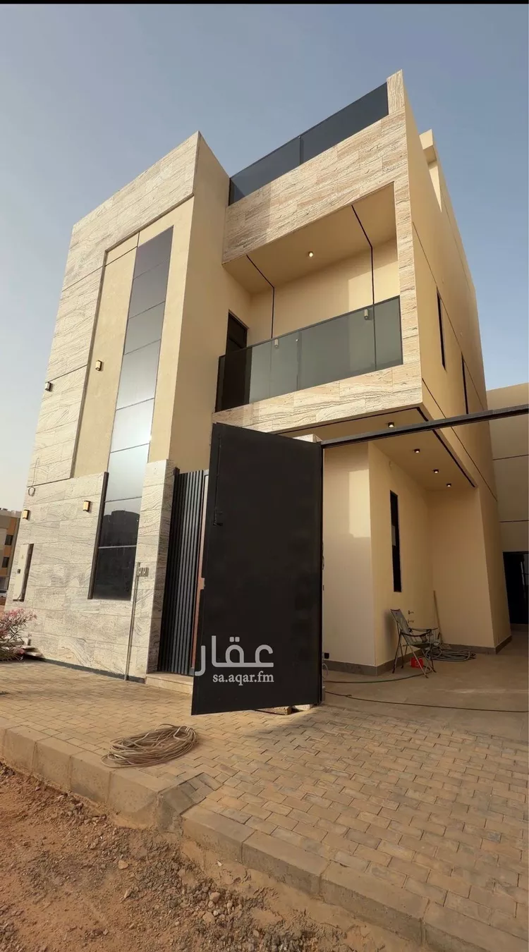 فيلا للبيع في شارع أبي زرعة الهمذاني, حي المهدية, مدينة الرياض, منطقة الرياض