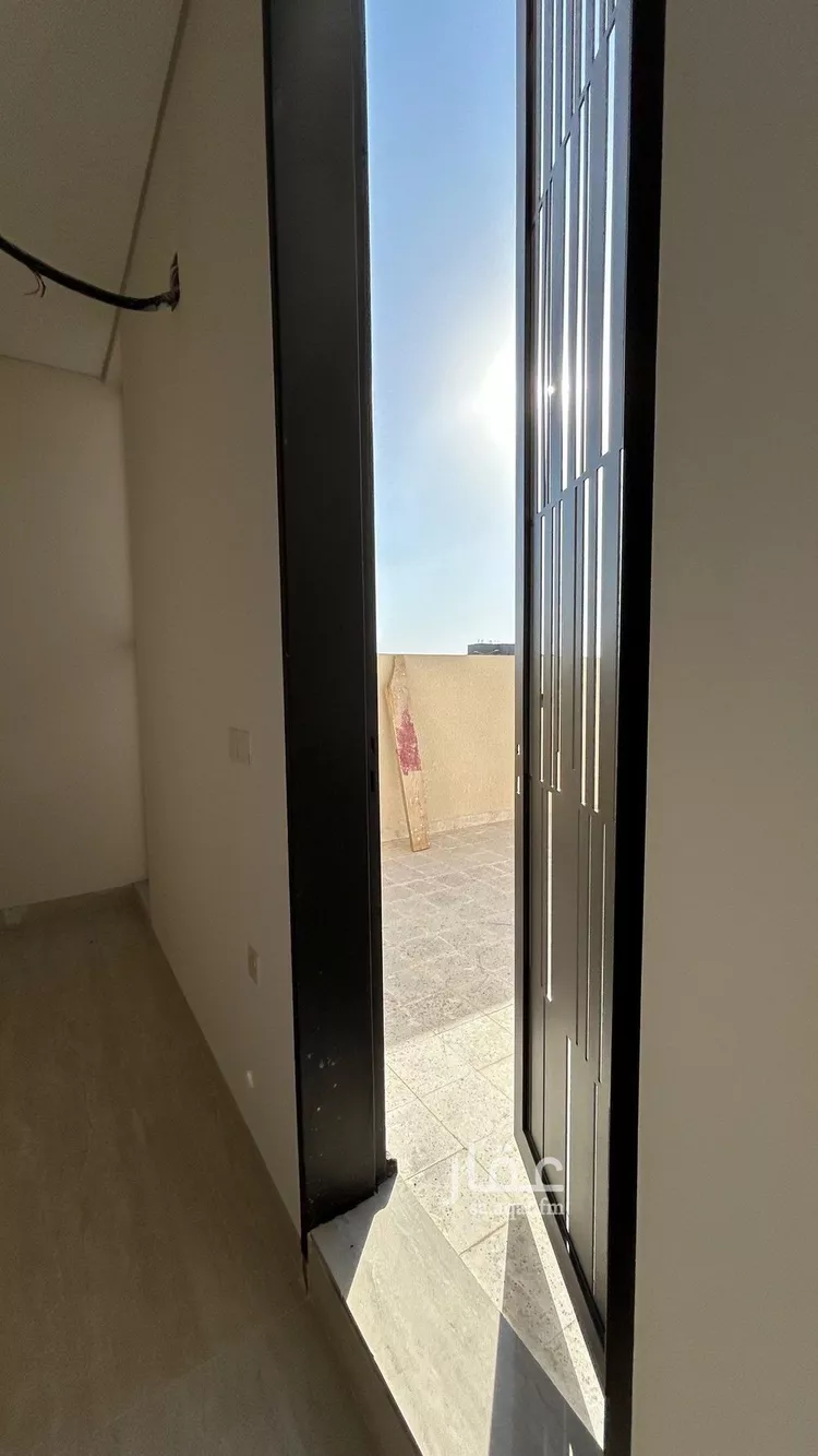 فيلا للبيع في شارع ابن صدقة الغرافي, حي المهدية, مدينة الرياض, منطقة الرياض 15