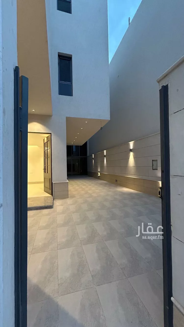 Villa for Sale in Riyadh Al Mahdiyah 11