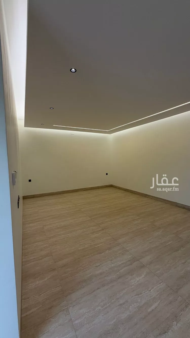 فيلا للبيع في شارع فؤاد محمد عمر توفيق, حي المهدية, مدينة الرياض, منطقة الرياض 11