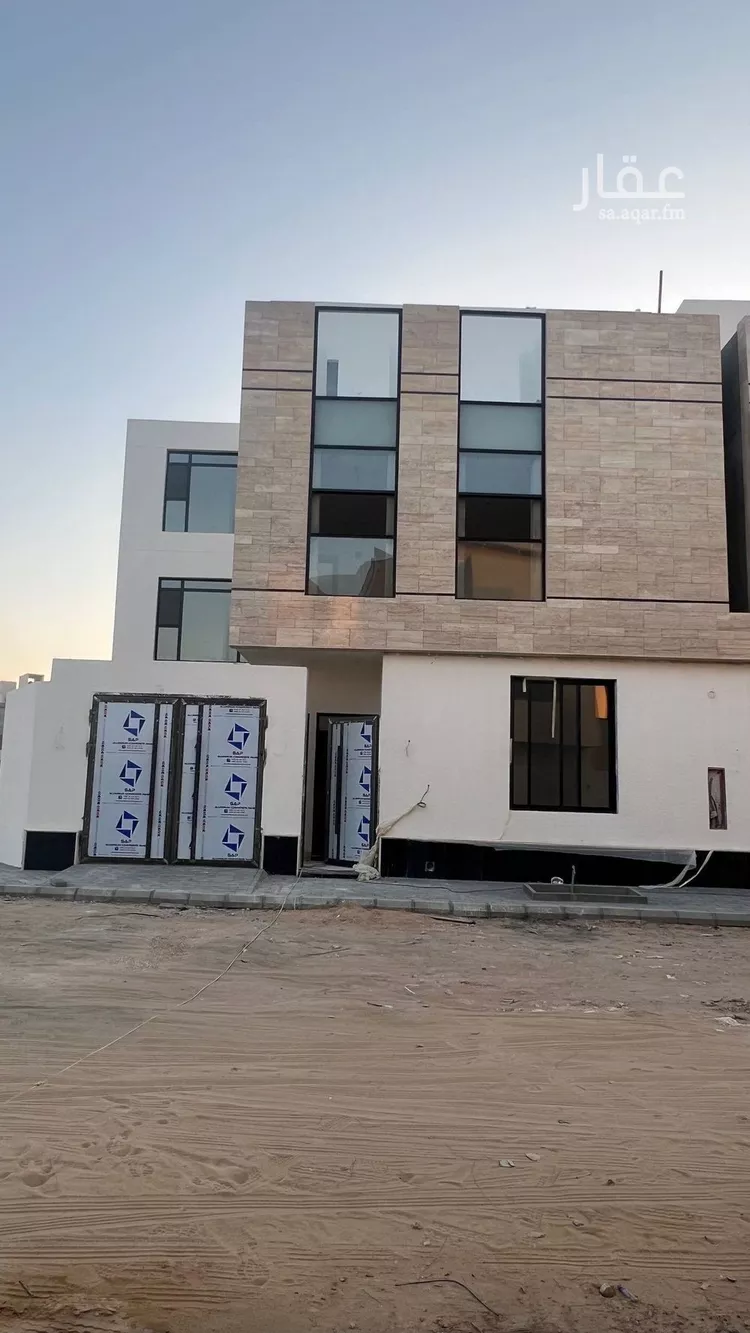فيلا للبيع في شارع محمد بن أبي بكر القيم, حي المهدية, مدينة الرياض, منطقة الرياض صورة 3