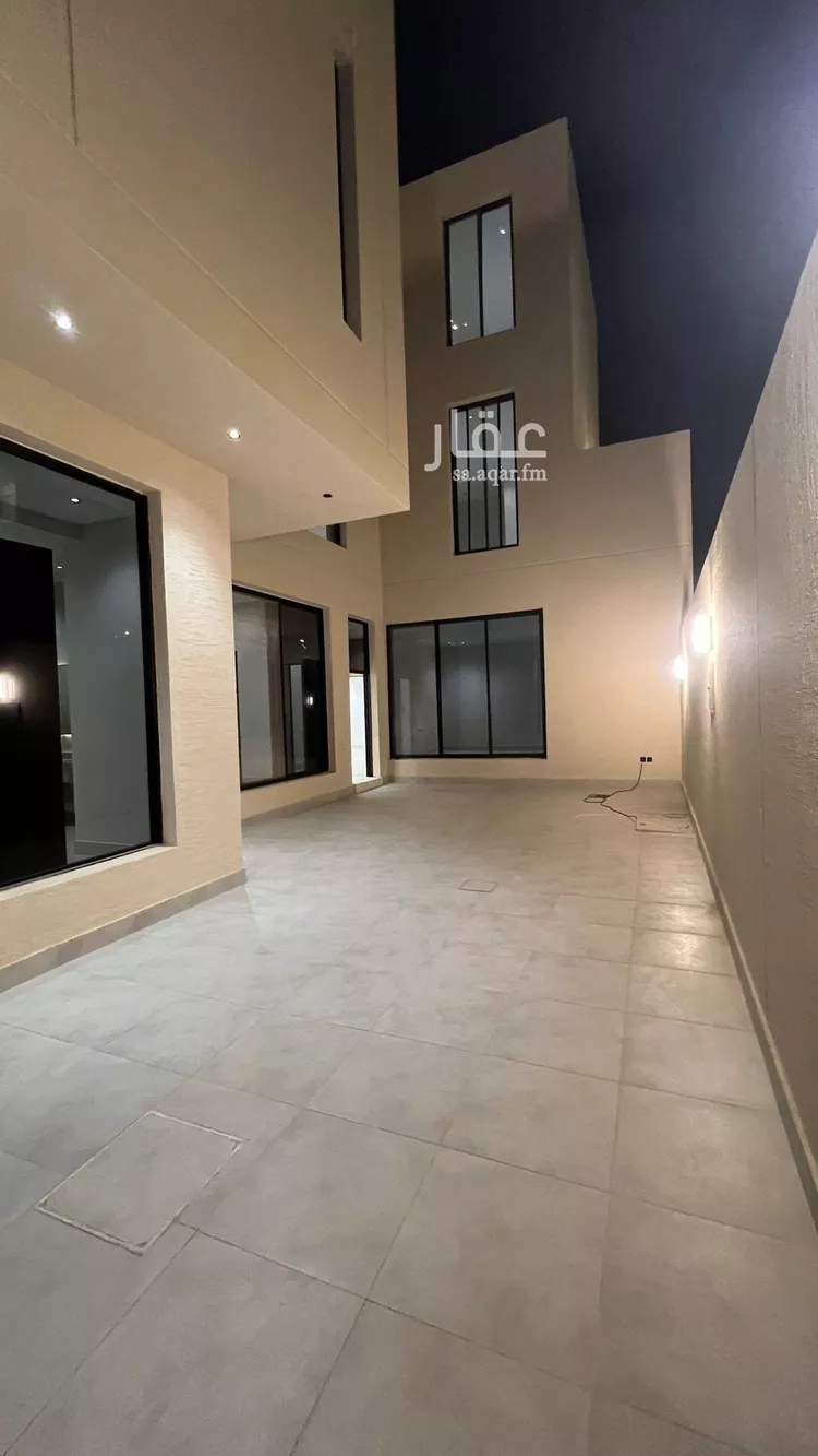 فيلا للبيع في شارع السيل الكبير, حي المهدية, مدينة الرياض, منطقة الرياض صورة 3