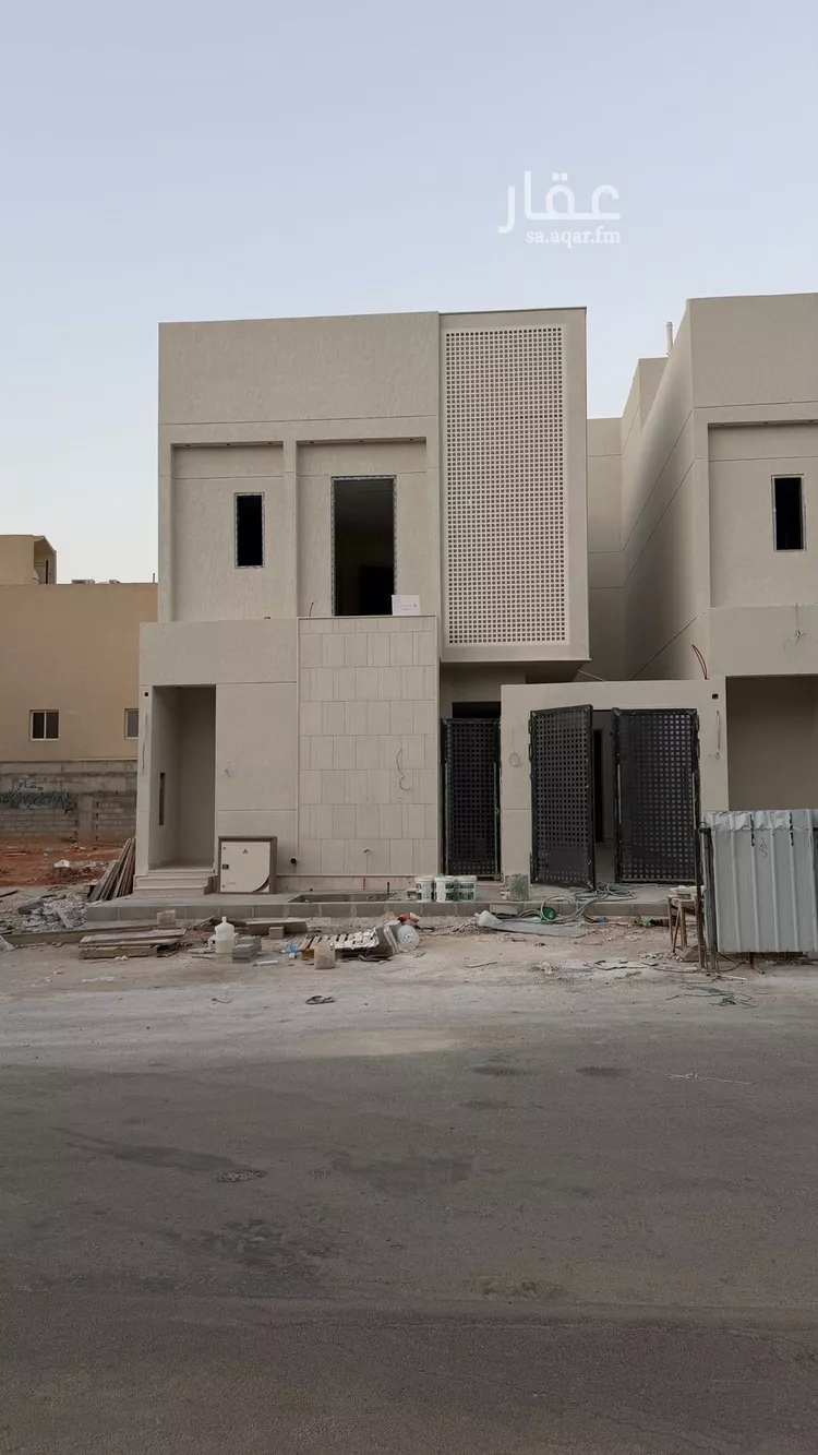 فيلا للبيع في شارع أبي نزار الصنعاني اليمني, حي المهدية, مدينة الرياض, منطقة الرياض