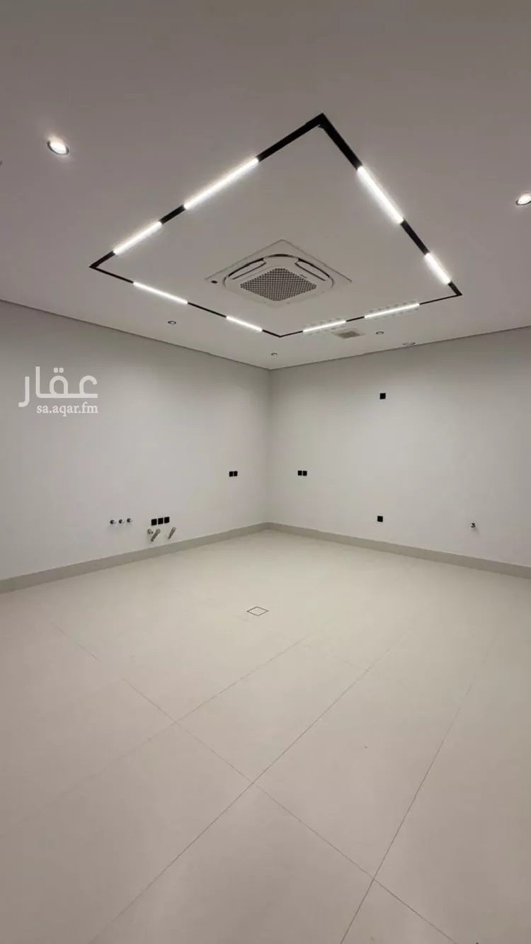 فيلا للبيع في شارع أبي نزار الصنعاني اليمني, حي المهدية, مدينة الرياض, منطقة الرياض 17