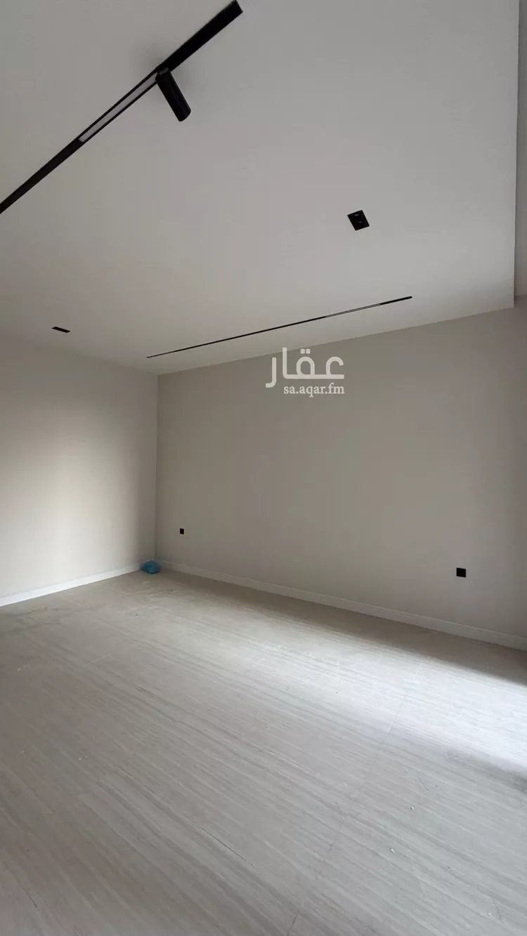 فيلا للبيع في شارع فؤاد محمد عمر توفيق, حي المهدية, مدينة الرياض, منطقة الرياض 13