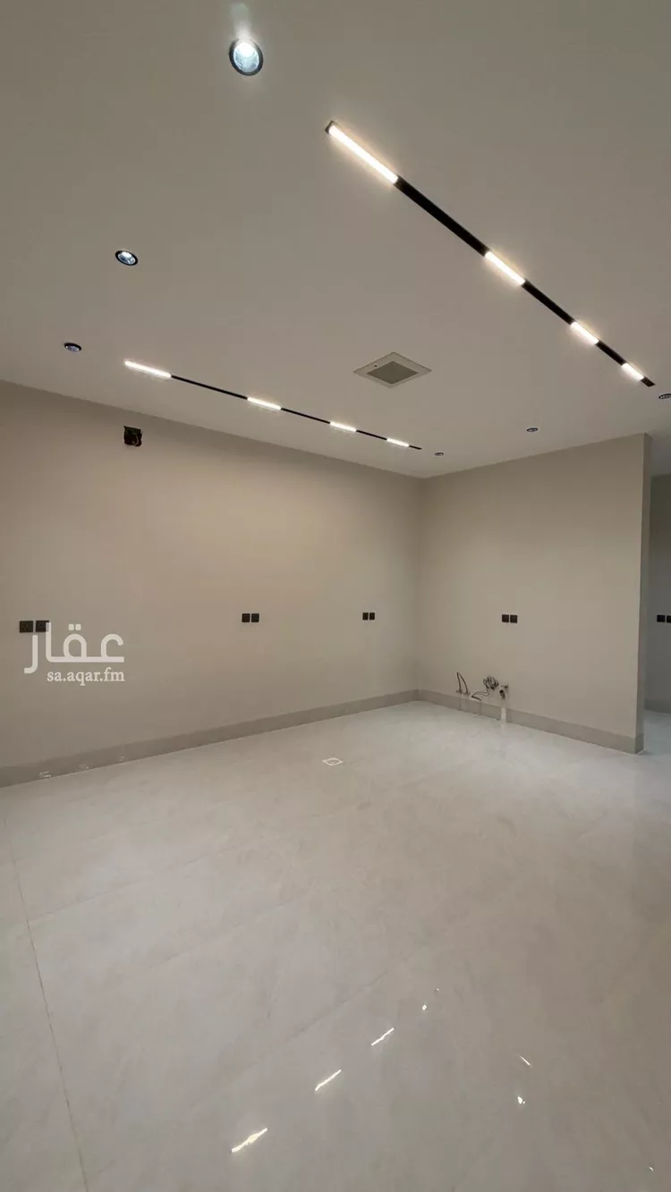 فيلا للبيع في شارع أبي زرعة الهمذاني, حي المهدية, مدينة الرياض, منطقة الرياض صورة 5