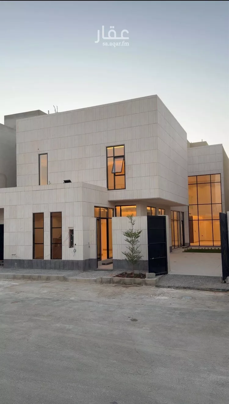 Villa for Sale in Riyadh Al Mahdiyah صورة 2