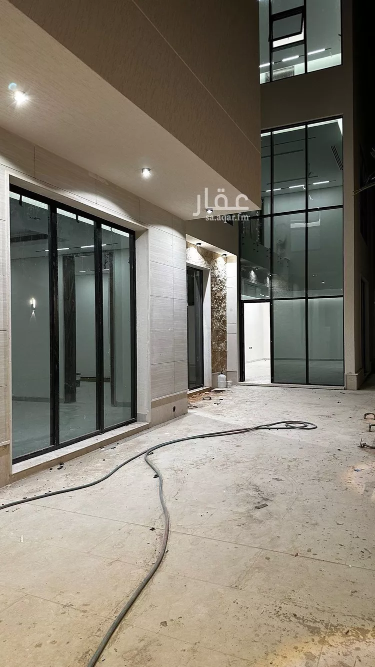 فيلا للبيع في شارع الإمام أبي داوود, حي المهدية, مدينة الرياض, منطقة الرياض صورة 3