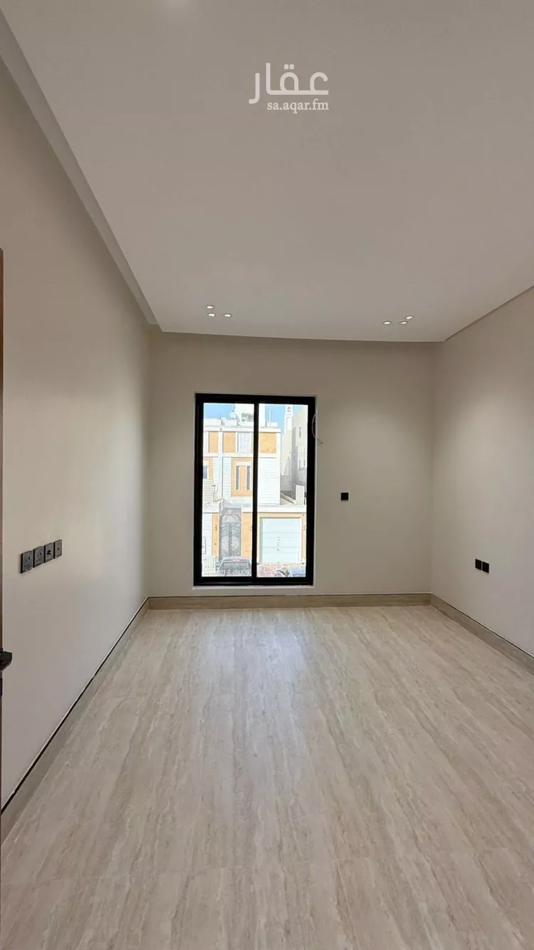 فيلا للبيع في شارع أبي زرعة الهمذاني, حي المهدية, مدينة الرياض, منطقة الرياض صورة 3