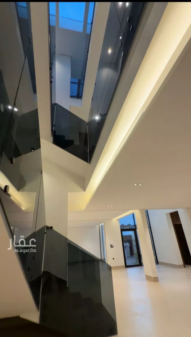 فيلا للبيع في شارع ابن صدقة الغرافي, حي المهدية, مدينة الرياض, منطقة الرياض 10