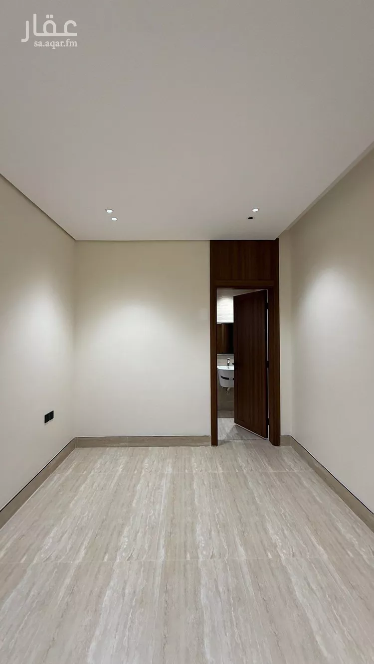 فيلا للبيع في شارع محمد بن أبي بكر القيم, حي المهدية, مدينة الرياض, منطقة الرياض صورة 5