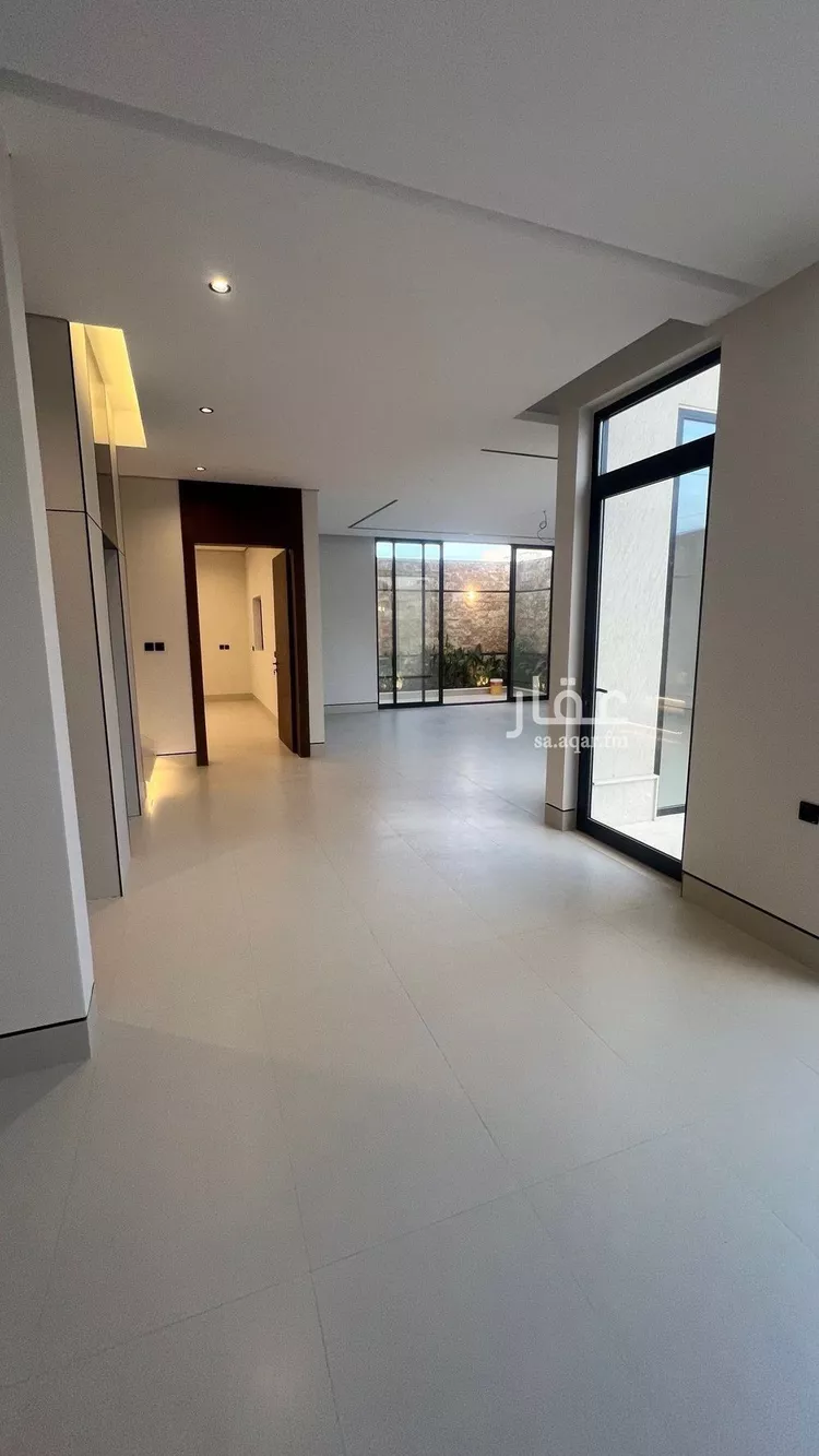 Villa for Sale in Riyadh Al Mahdiyah صورة 4