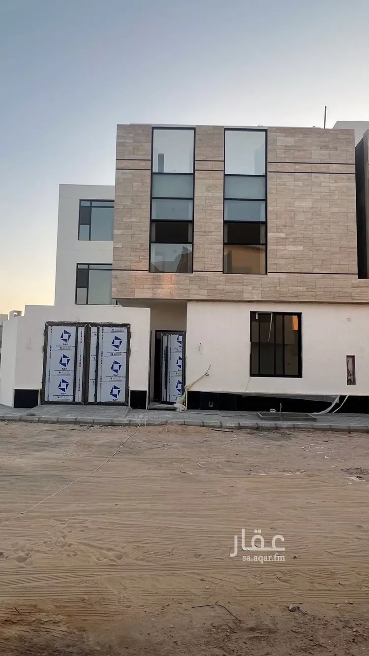 فيلا للبيع في شارع محمد بن أبي بكر القيم, حي المهدية, مدينة الرياض, منطقة الرياض صورة 3