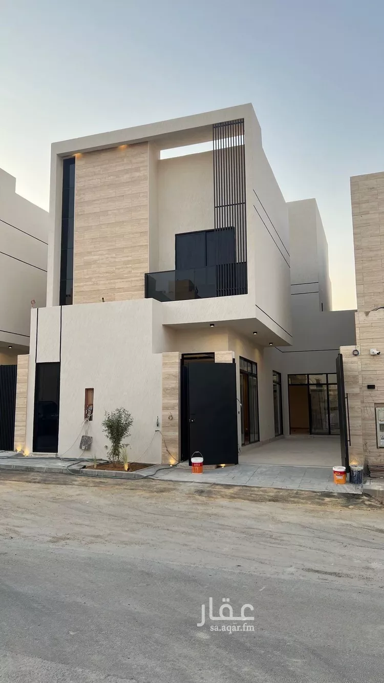 فيلا للبيع في شارع فؤاد محمد عمر توفيق, حي المهدية, مدينة الرياض, منطقة الرياض صورة 2