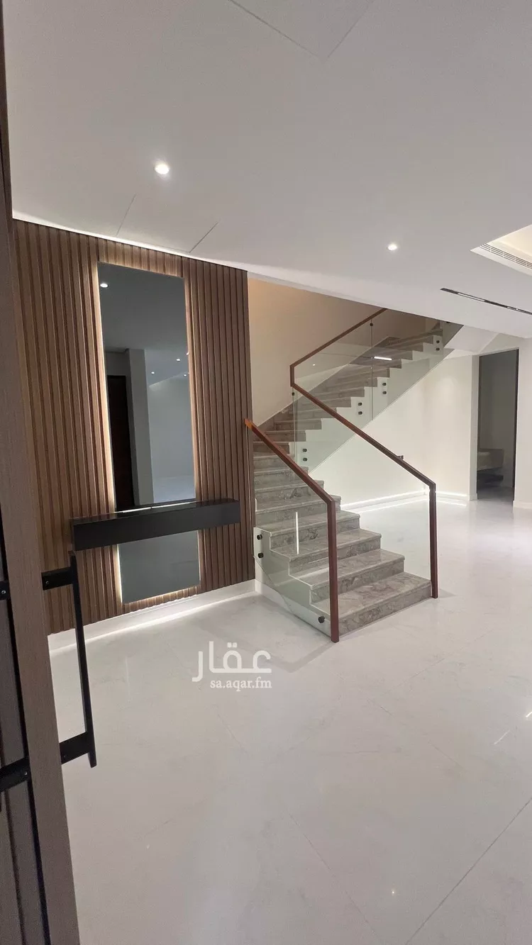 فيلا للبيع في شارع محمد بن أبي بكر القيم, حي المهدية, مدينة الرياض, منطقة الرياض صورة 5