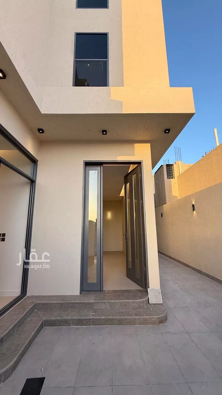 فيلا للبيع في شارع محمد بن أبي بكر القيم, حي المهدية, مدينة الرياض, منطقة الرياض صورة 3