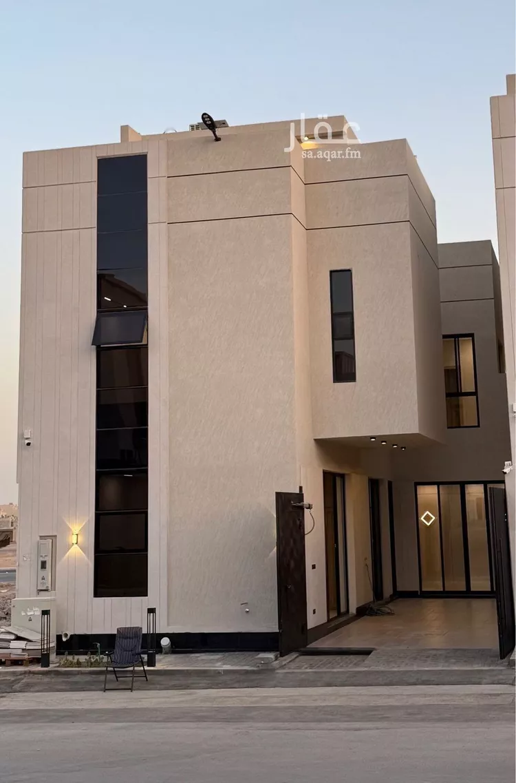 فيلا للبيع في شارع فؤاد محمد عمر توفيق, حي المهدية, مدينة الرياض, منطقة الرياض