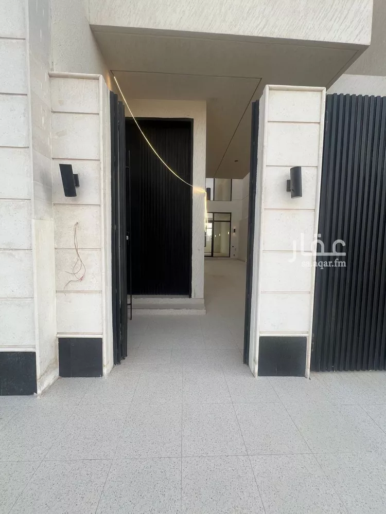 فيلا للبيع في شارع أبي الحسن الأسفرائيني, حي المهدية, مدينة الرياض, منطقة الرياض صورة 4