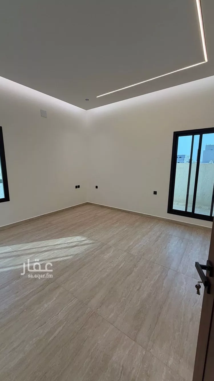 فيلا للبيع في شارع فؤاد محمد عمر توفيق, حي المهدية, مدينة الرياض, منطقة الرياض 18