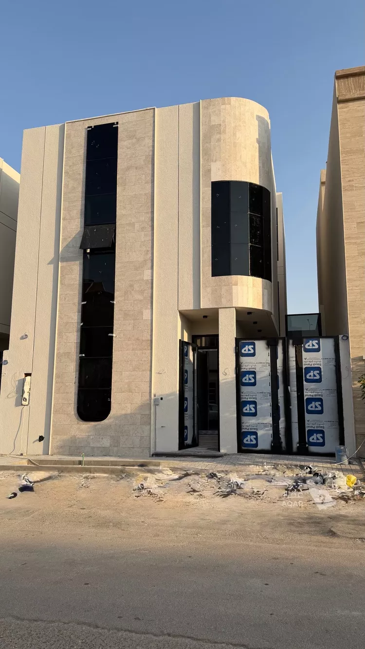 فيلا للبيع في شارع المهدية, حي المهدية, مدينة الرياض, منطقة الرياض صورة 2
