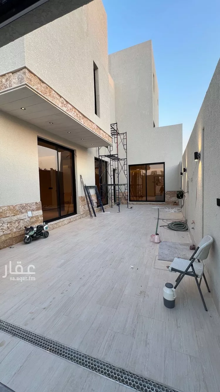 فيلا للبيع في شارع عبدالله النحوي, حي المهدية, مدينة الرياض, منطقة الرياض صورة 4