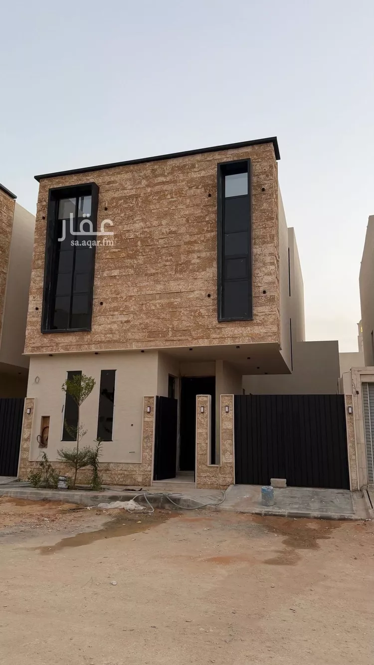 فيلا للبيع في شارع أبي نزار الصنعاني اليمني, حي المهدية, مدينة الرياض, منطقة الرياض
