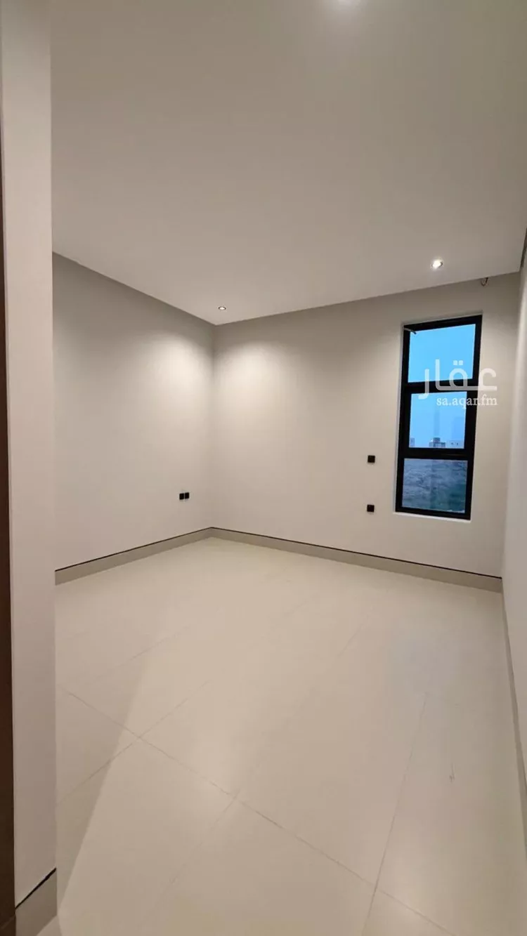 فيلا للبيع في شارع أبي نزار الصنعاني اليمني, حي المهدية, مدينة الرياض, منطقة الرياض 14