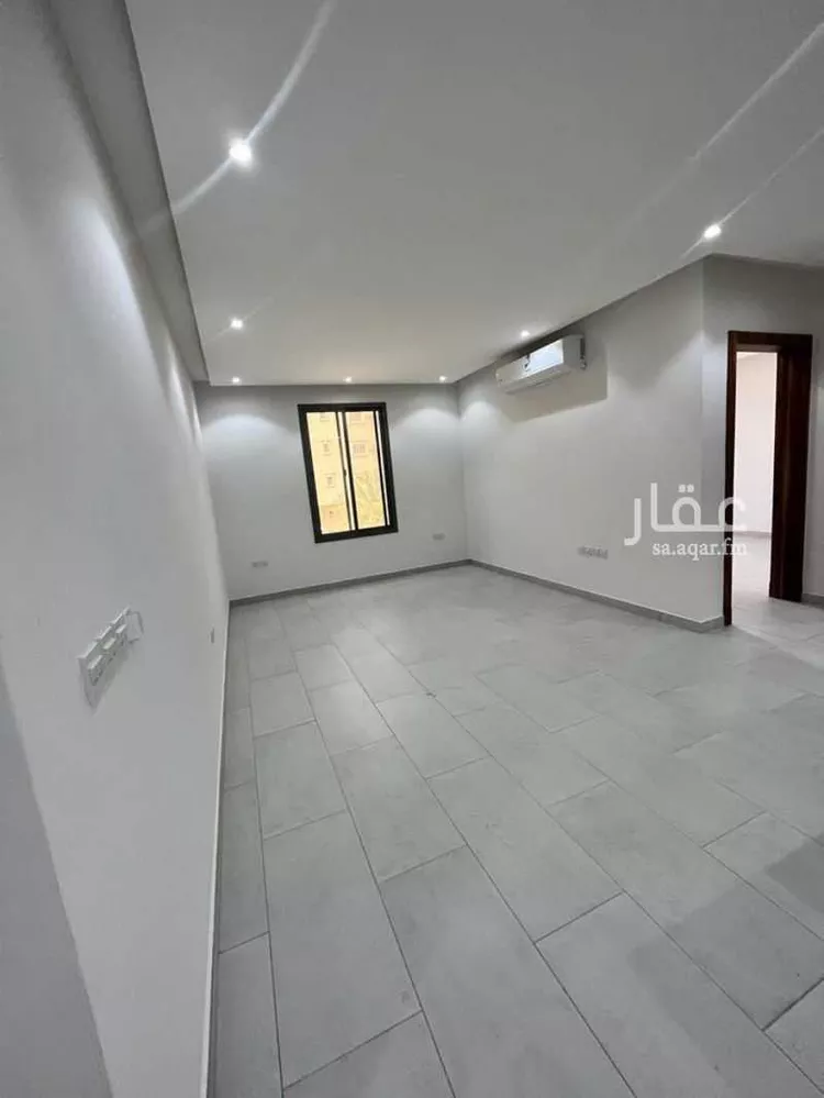 شقة للإيجار في صورة 3