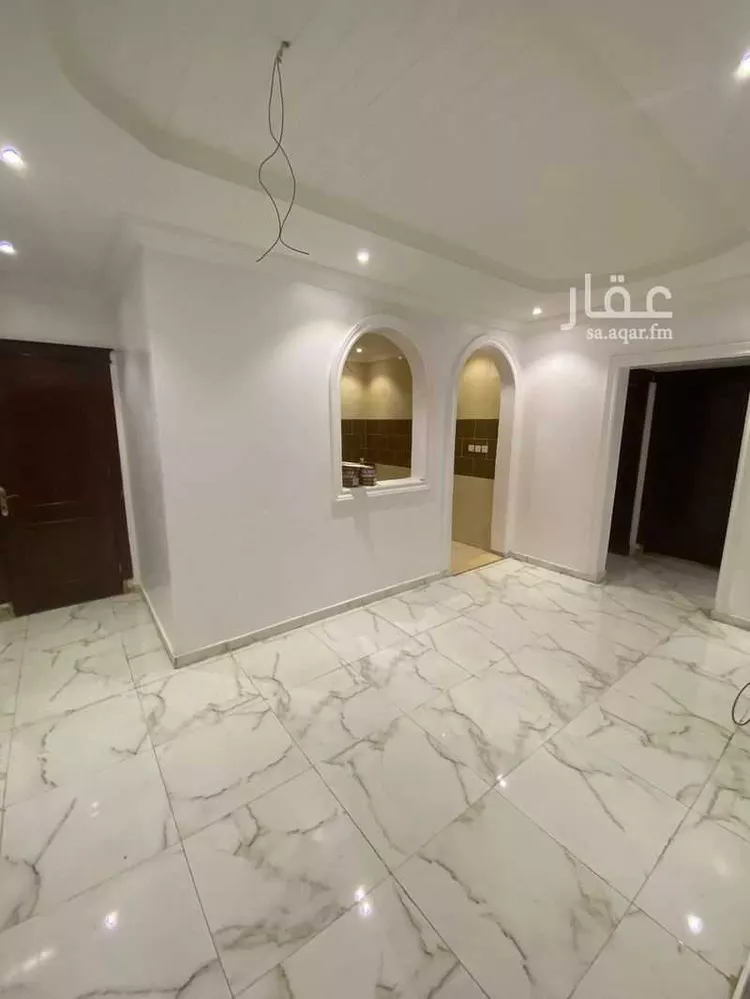 شقة للبيع في شارع عباد الناجي ، حي مريخ ، جدة ، جدة صورة 3
