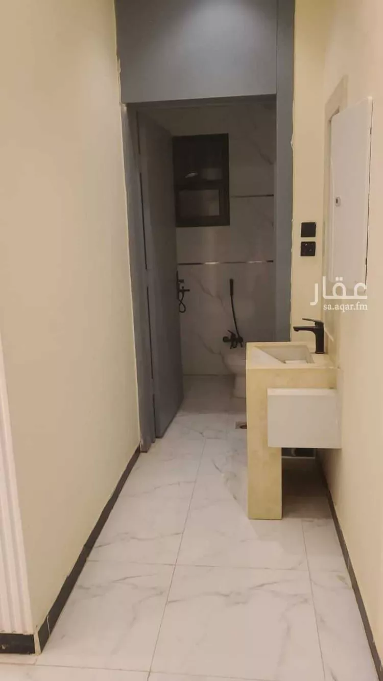 دور للإيجار في شارع محمد الصناع ، حي عريض ، الرياض ، منطقة الرياض