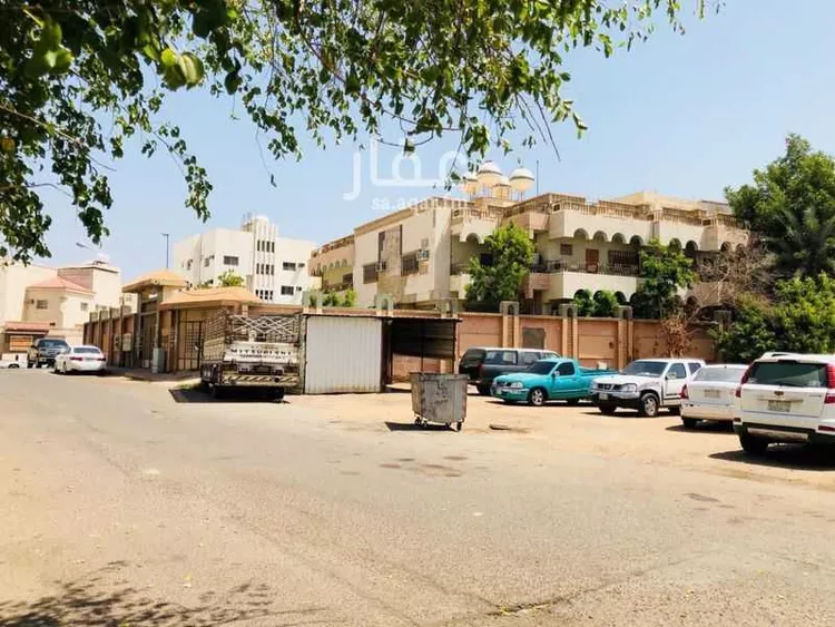 عمارة للبيع في شارع المنارات, حي العريض, مدينة المدينة المنورة, منطقة المدينة المنورة صورة 2
