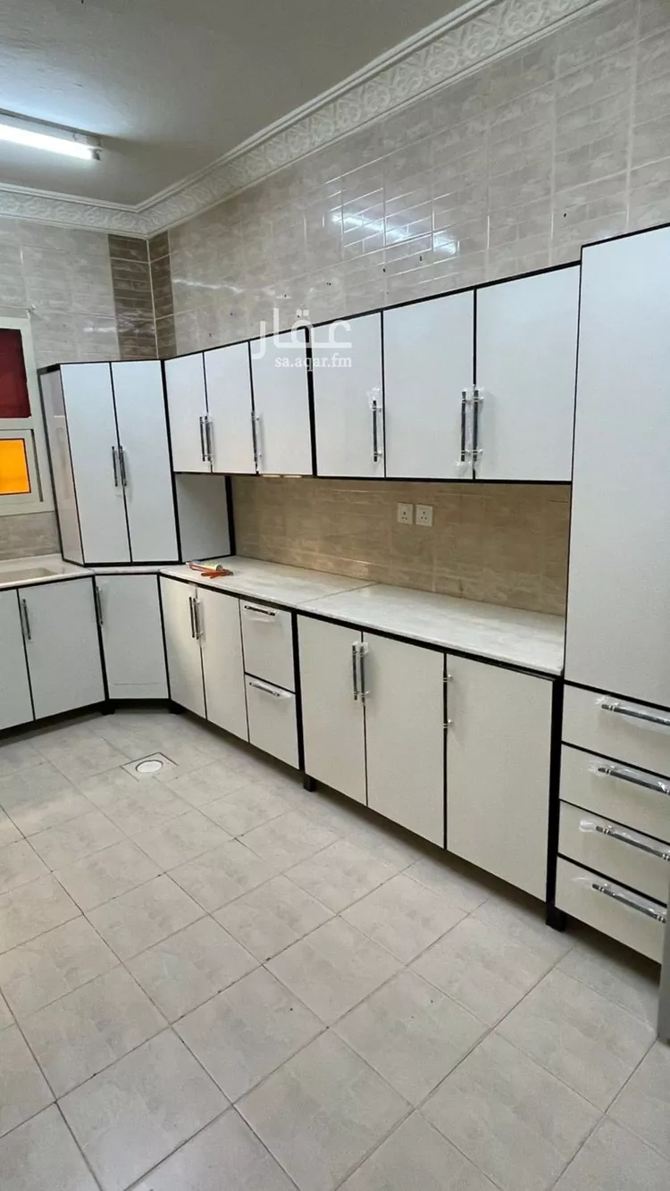 شقة للإيجار في شارع الغرارة, حي إشبيلية, مدينة الرياض, منطقة الرياض