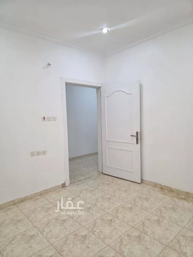 شقة للإيجار في شارع محمد بن عبدالعزيز الدغيثر, حي الملقا, مدينة الرياض, منطقة الرياض صورة 5