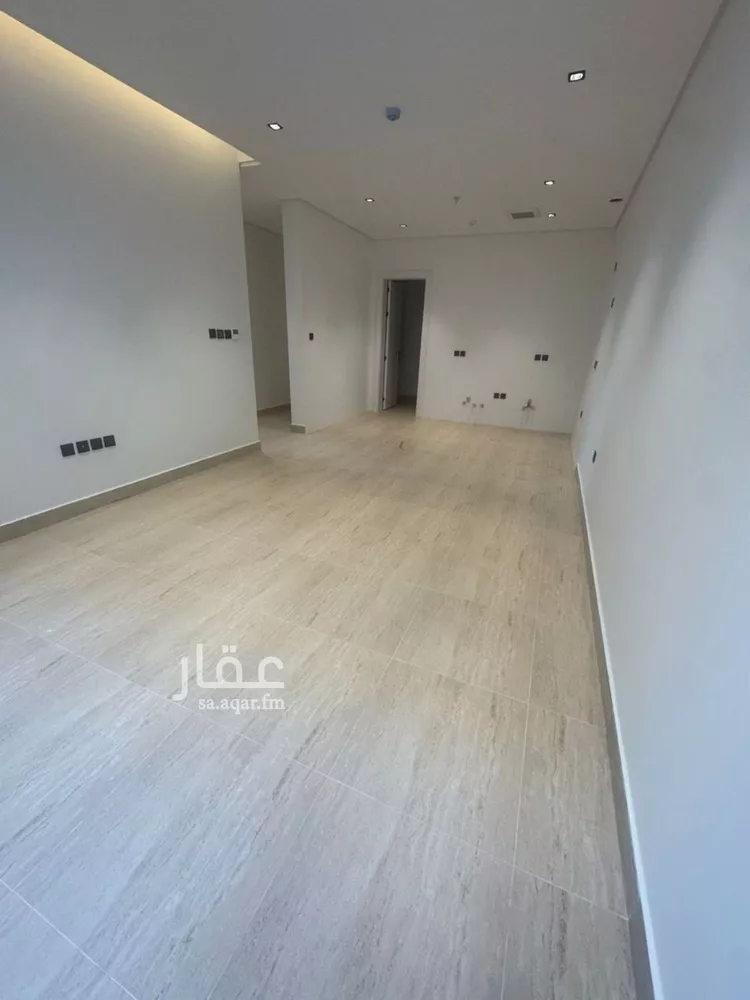 شقة للإيجار في شارع الأسراب, حي مغرزات, مدينة الرياض, منطقة الرياض صورة 2