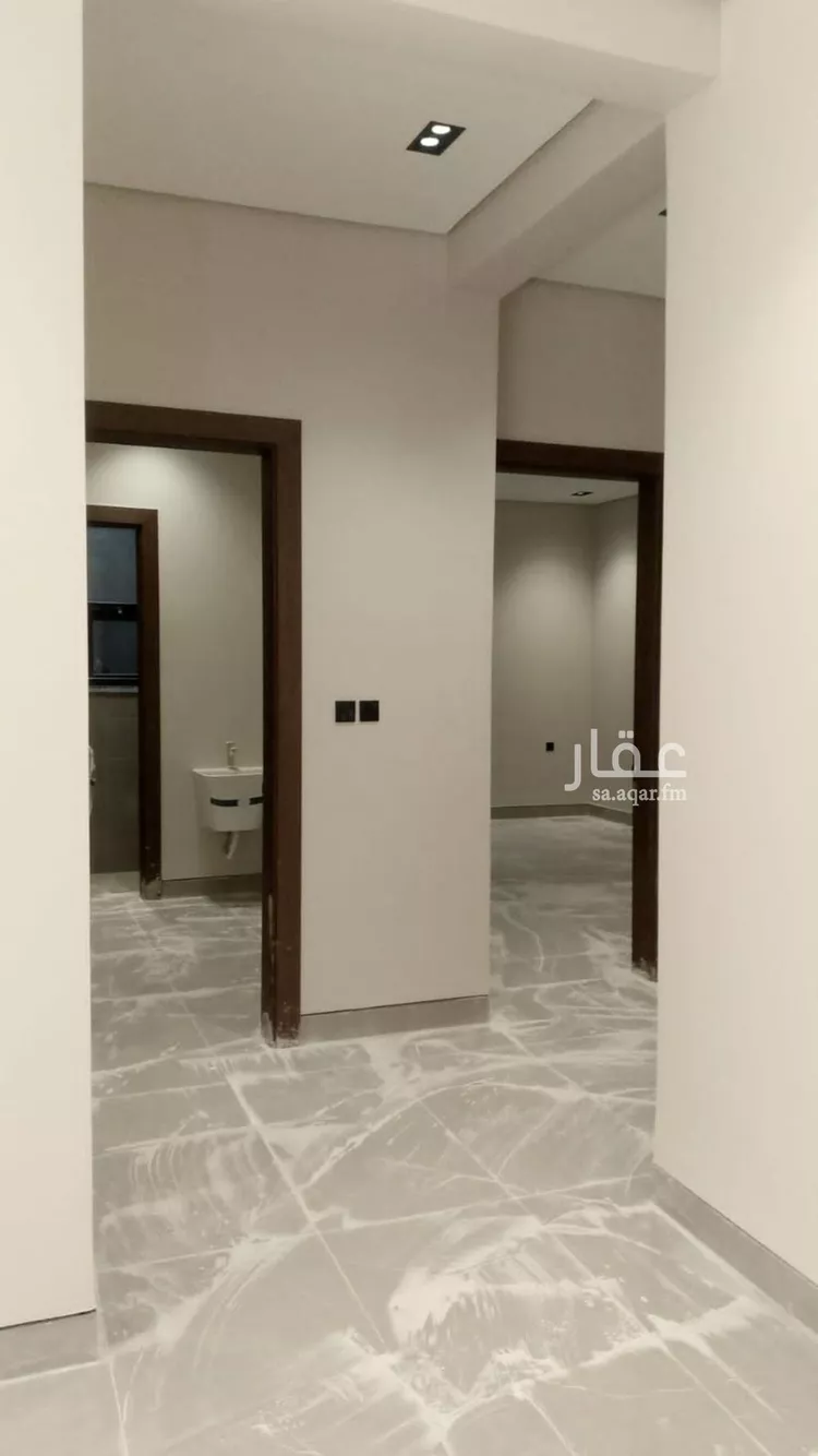 دور للبيع في شارع وادي الفليج, حي إشبيلية, مدينة الرياض, منطقة الرياض صورة 3