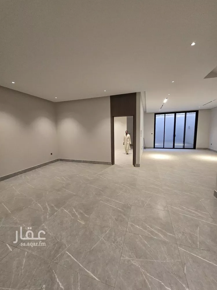 فيلا للبيع في شارع عوف بن عامر, حي الأندلس, مدينة الرياض, منطقة الرياض صورة 2
