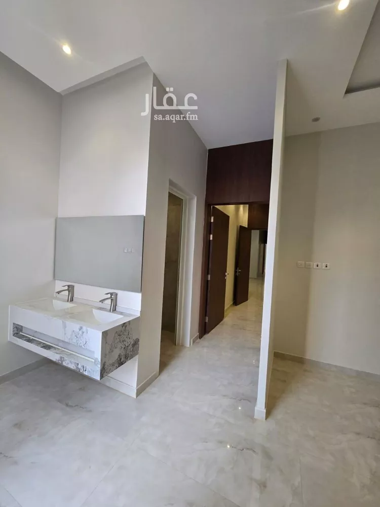 فيلا للبيع في شارع الحليلة, حي اليرموك, مدينة الرياض, منطقة الرياض صورة 5