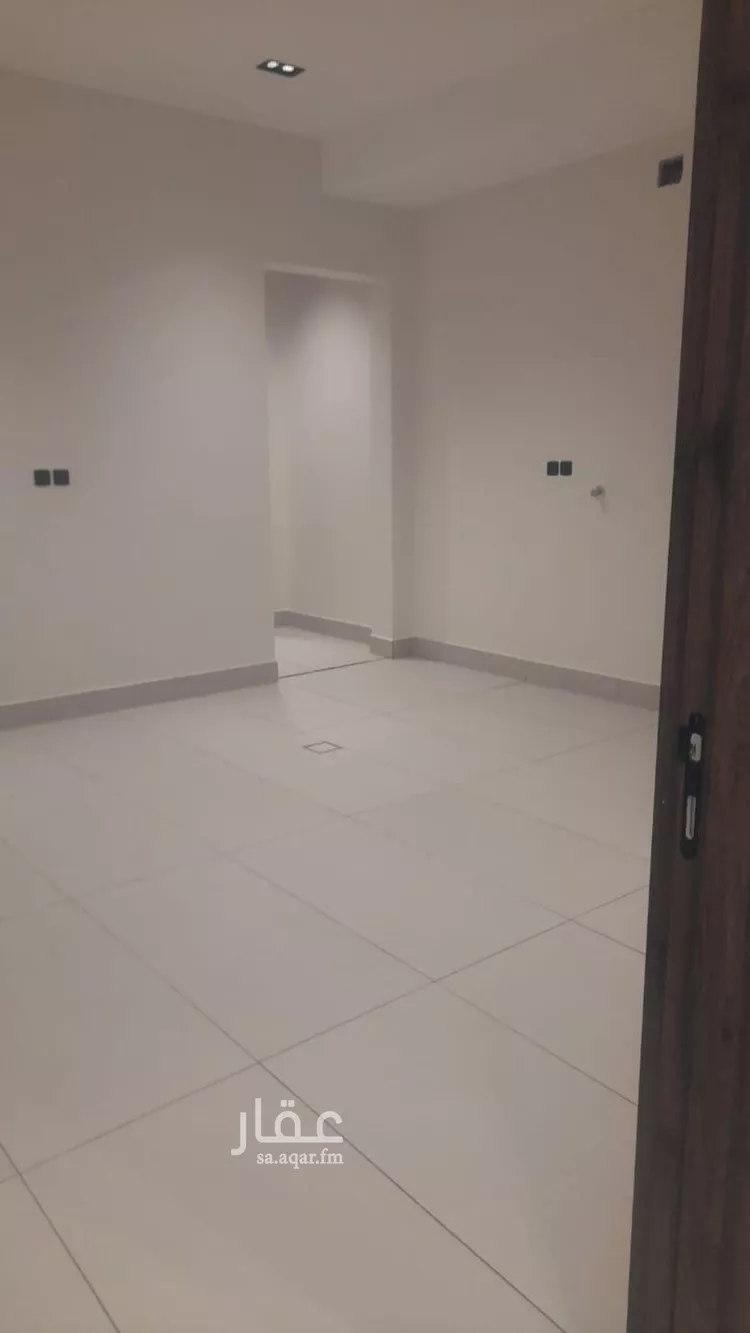 دور للبيع في شارع خالد السدوسي, حي الخليج, مدينة الرياض, منطقة الرياض صورة 2