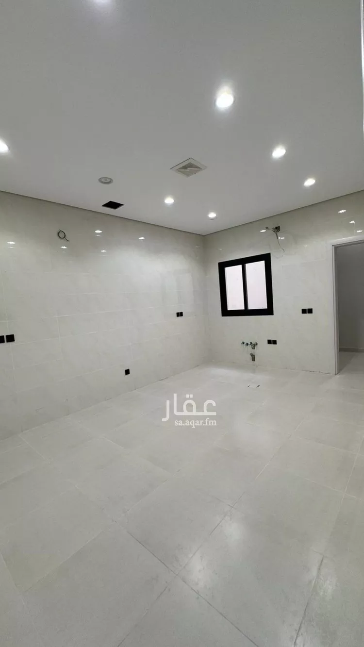 شقة للبيع في شارع محمد بن عمر بن بكير النجار البغدادي, حي ورقان, مدينة المدينه المنوره, منطقة المدينة المنورة