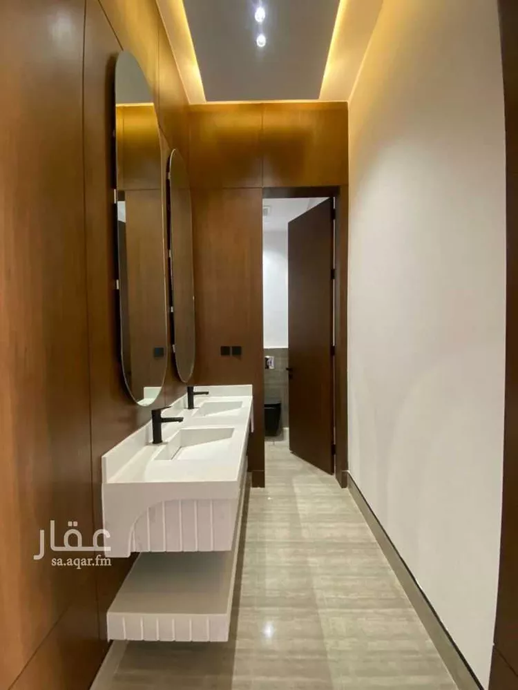 فيلا للبيع في شارع أبي عروة, حي المهدية, مدينة الرياض, منطقة الرياض صورة 3