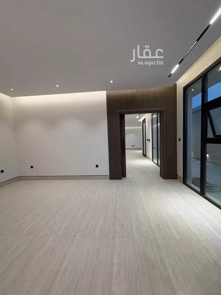 فيلا للبيع في شارع جعفر الأفضلي, حي المهدية, مدينة الرياض, منطقة الرياض صورة 2