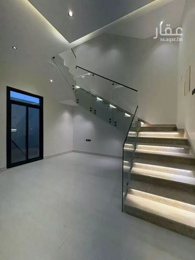 فيلا للبيع في شارع جعفر الأفضلي, حي المهدية, مدينة الرياض, منطقة الرياض صورة 3