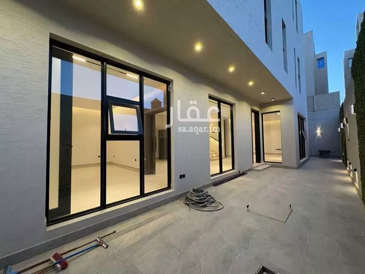 فيلا للبيع في شارع عبداللطيف بن المبارك, حي المهدية, مدينة الرياض, منطقة الرياض صورة 3
