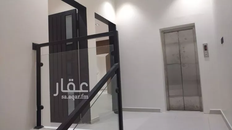 فيلا للبيع في شارع عين العزيزية, حي المونسية, مدينة الرياض, منطقة الرياض