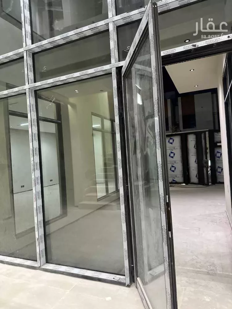 فيلا للبيع في شارع احمد بن حسين الشغدري, حي العارض, مدينة الرياض, منطقة الرياض صورة 5