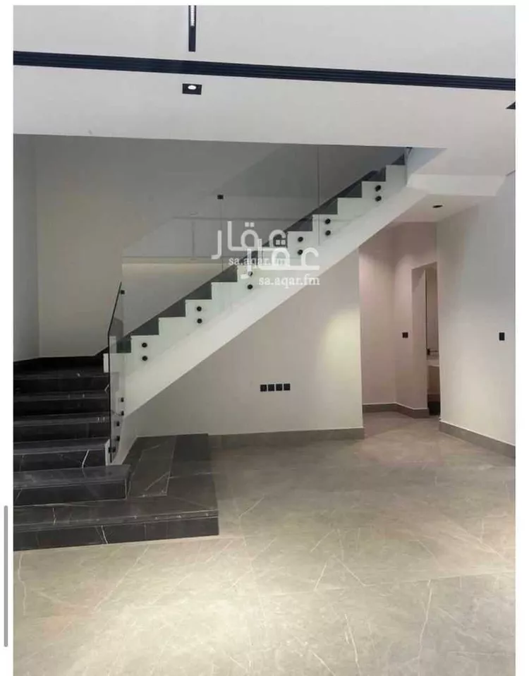 فيلا للبيع في شارع الملك عبدالعزيز ابن عبدالرحمن سعود الفرعي, حي العارض, مدينة الرياض, منطقة الرياض صورة 2