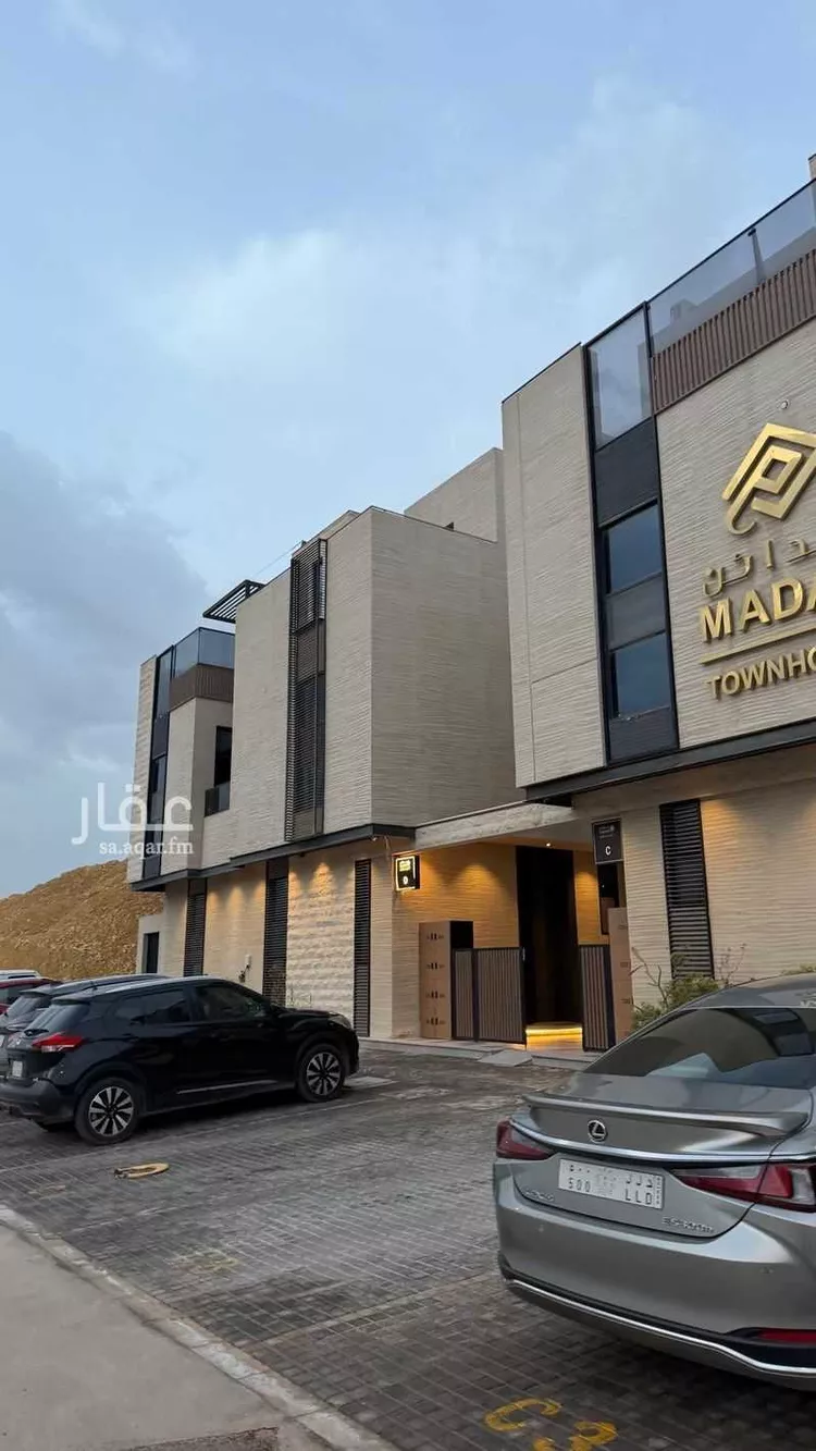 فيلا للبيع في شارع علي بن احمد العمري, حي العارض, مدينة الرياض, منطقة الرياض صورة 3