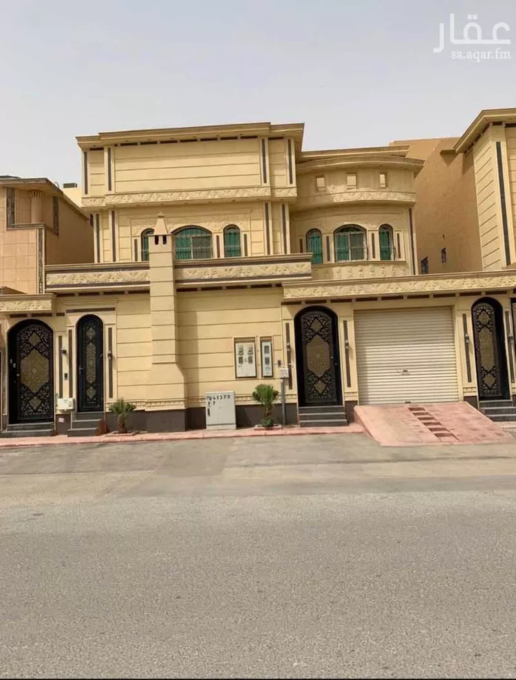 فيلا للبيع في شارع عبدالخالق بن منصور, حي الرمال, مدينة الرياض, منطقة الرياض